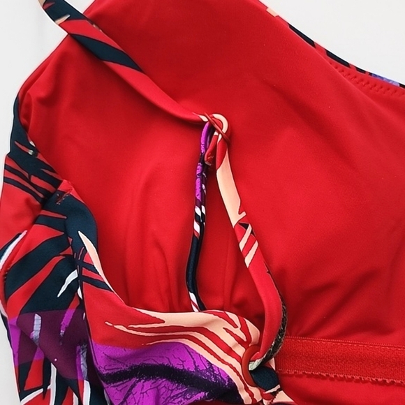 One Piece Bathing Suit Strappy Back Red Multi Tropical Floral Print Size  S/M - Picture 7 of 15